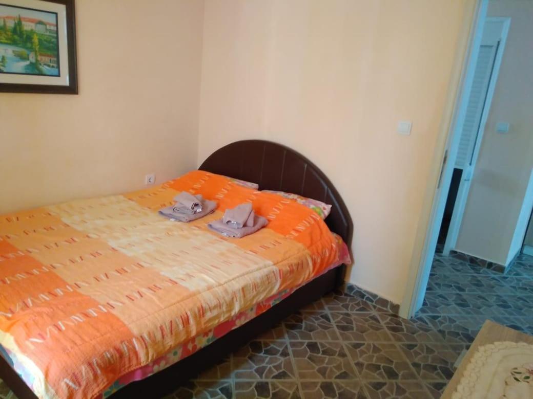 Monoliza Apartment Utjeha Bagian luar foto